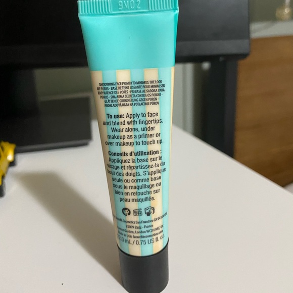 Face primer - Picture 2 of 3